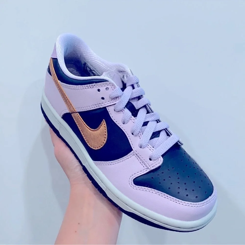 NIKE DUNK LOW SE GS SNEAKERS - Picture 3 of 12